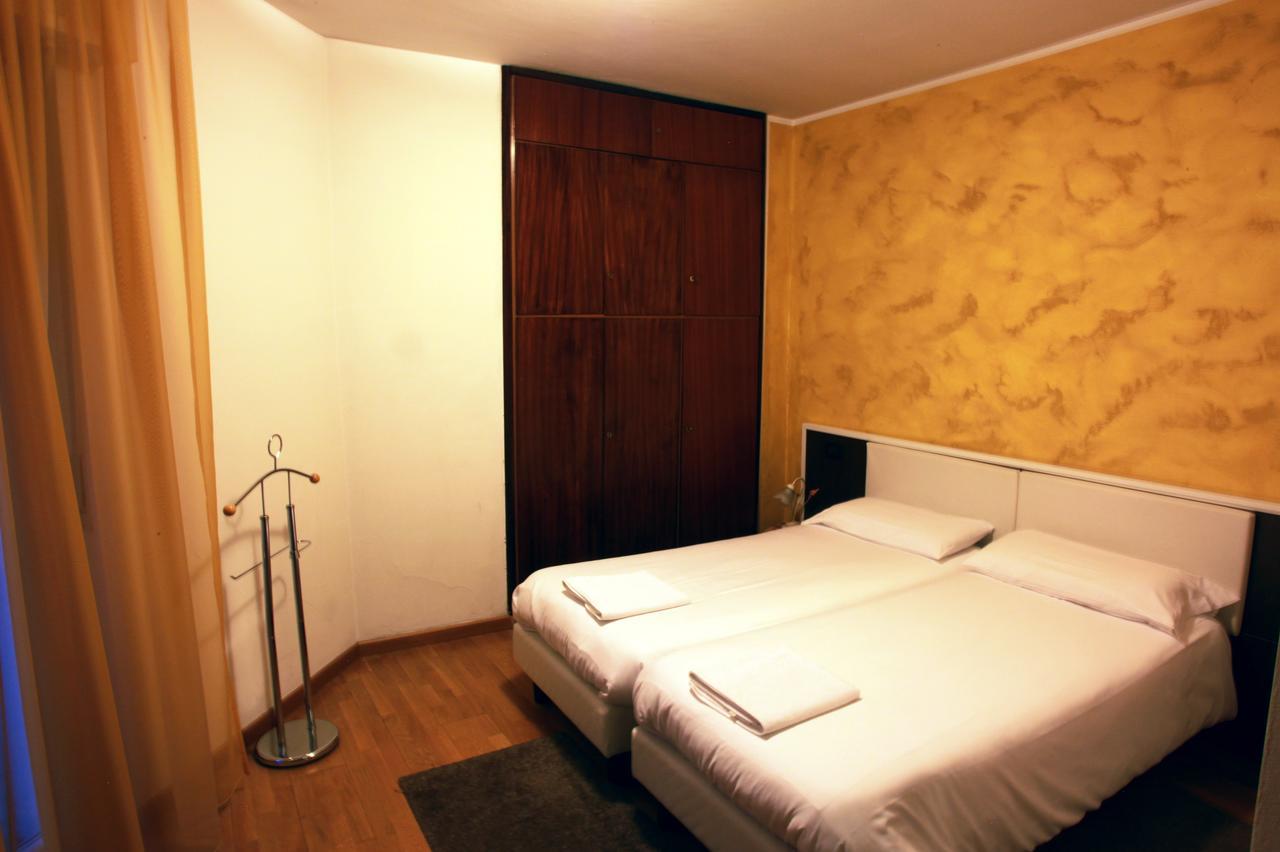 De La Tour Otel Tirano Dış mekan fotoğraf